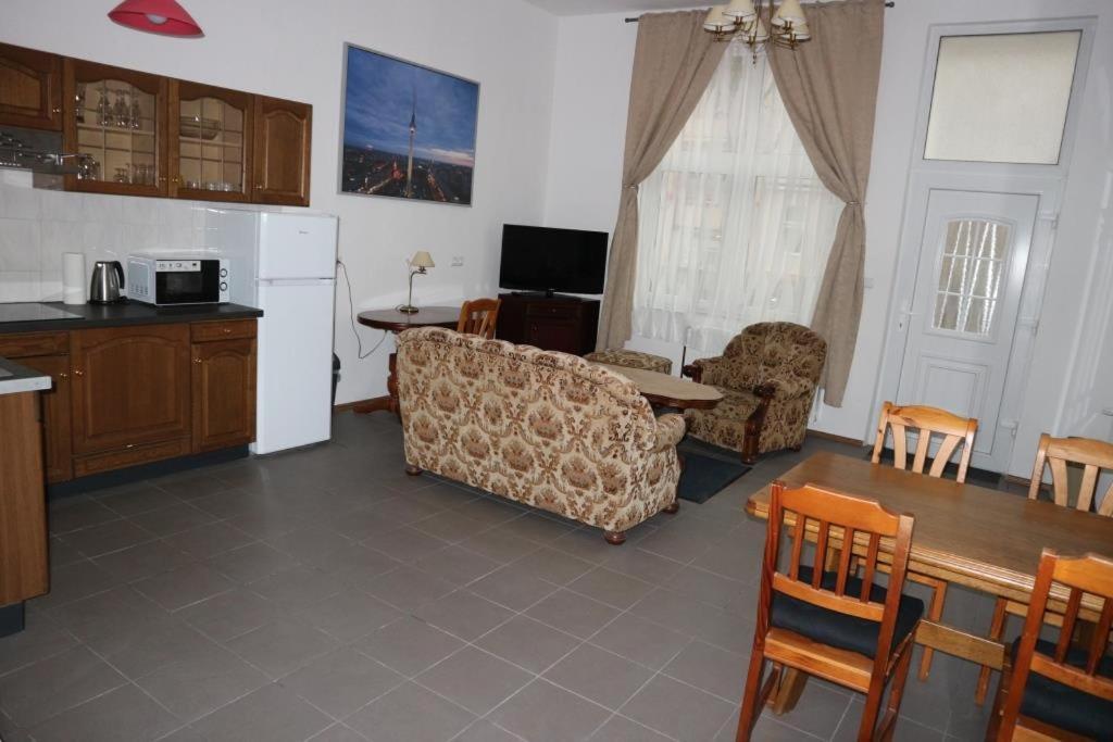 Holiday Home Roy เบอร์ลิน ภายนอก รูปภาพ